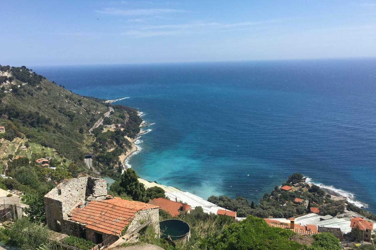 House In Grimaldi. Spectacular View Over The French Riviera! Грималди Екстериор снимка